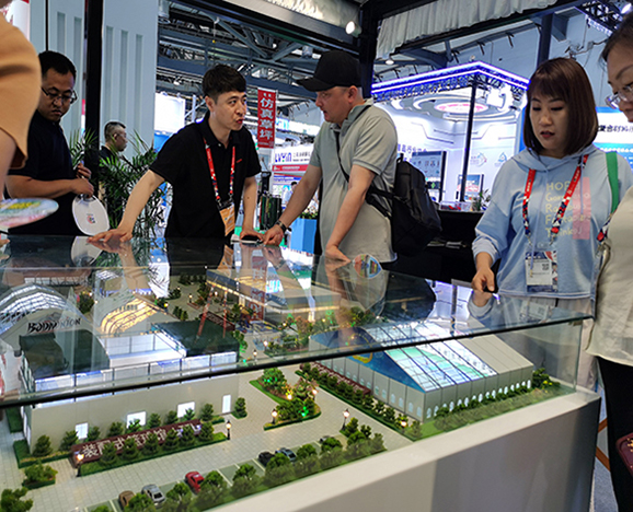 靈通篷房亮相第42屆中國國際體育用品博覽會